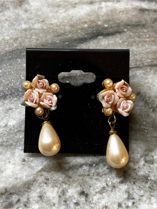 Jewelry - Vintage Bridal Bone China Pink Rose & Faux Pearl Drop Earrings